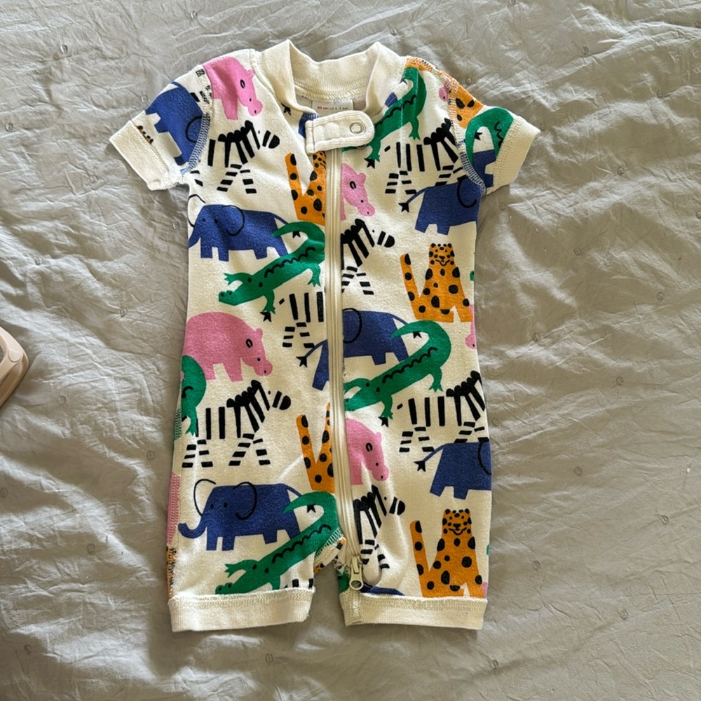 Hanna Andersson baby shortie sleeper